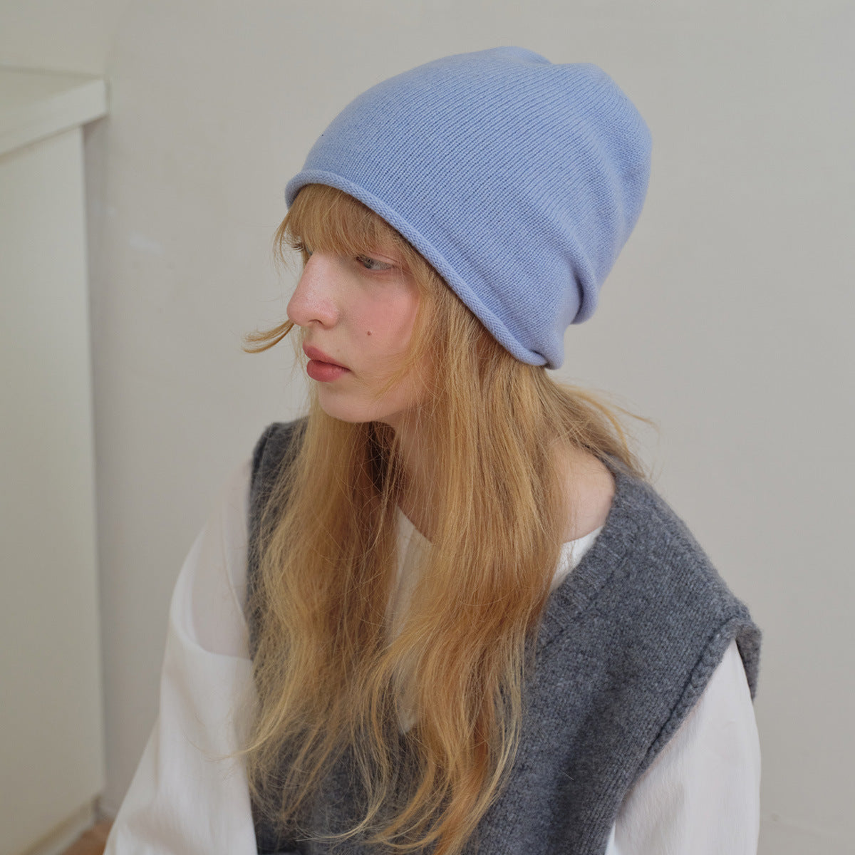 Cozyura™ 100% Australian Wool Beanie – Seamless Fine Knit, Soft Solid Color Hat