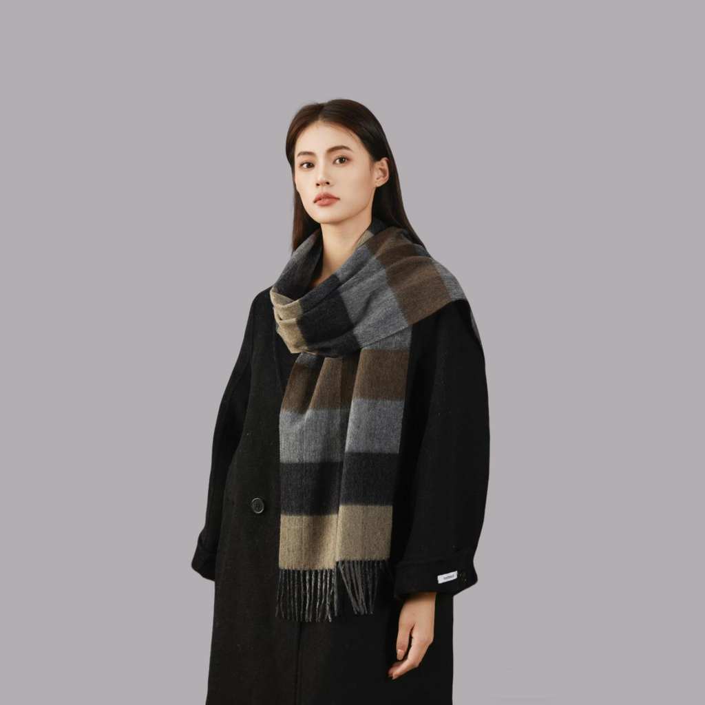 Cozyura™ Cashmere Plaid Shawl – Luxuriously Soft Warmth in Classic Style