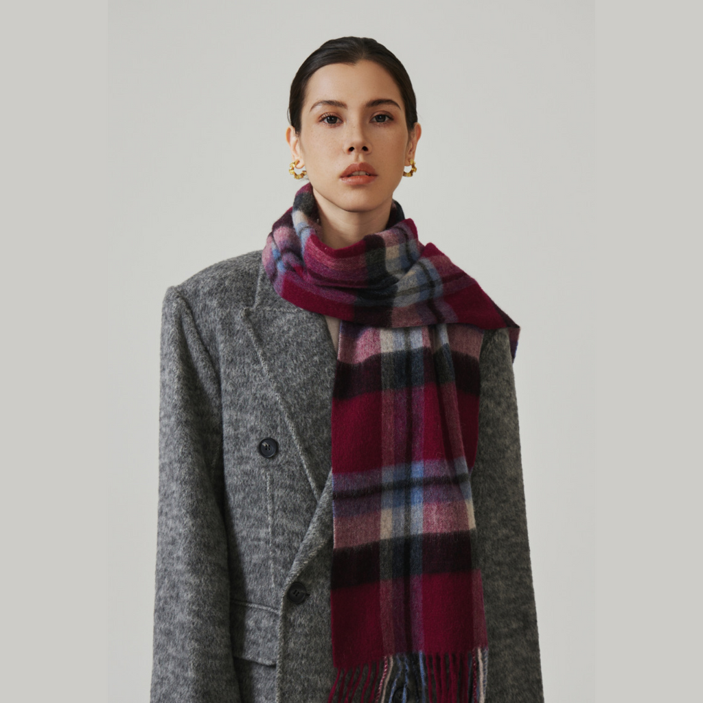 Cozyura™ Cashmere Plaid Shawl – Luxuriously Soft Warmth in Classic Style