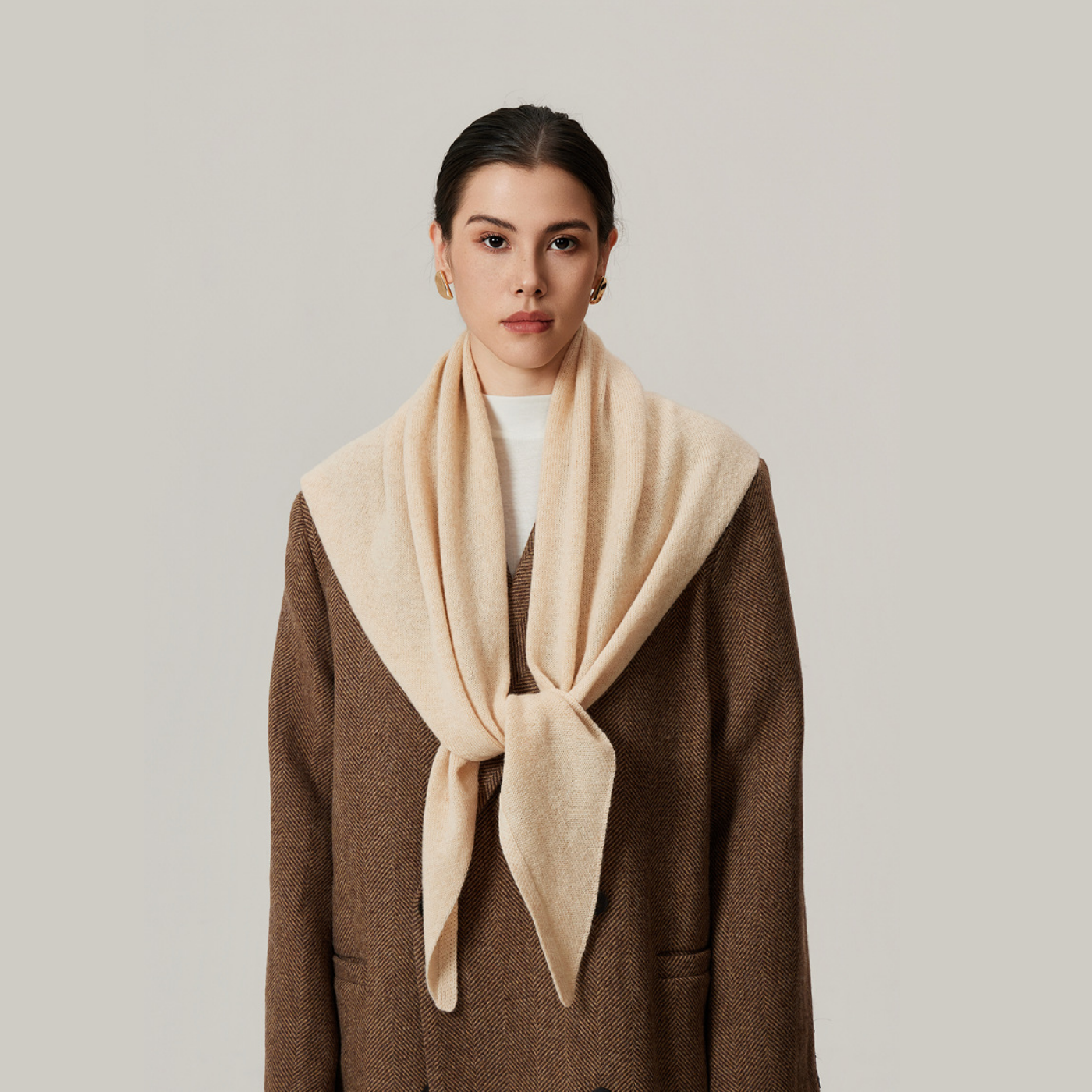 Cozyura™ Wool Blend Triangle Shawl – Thick Knit Warmth with Timeless Elegance