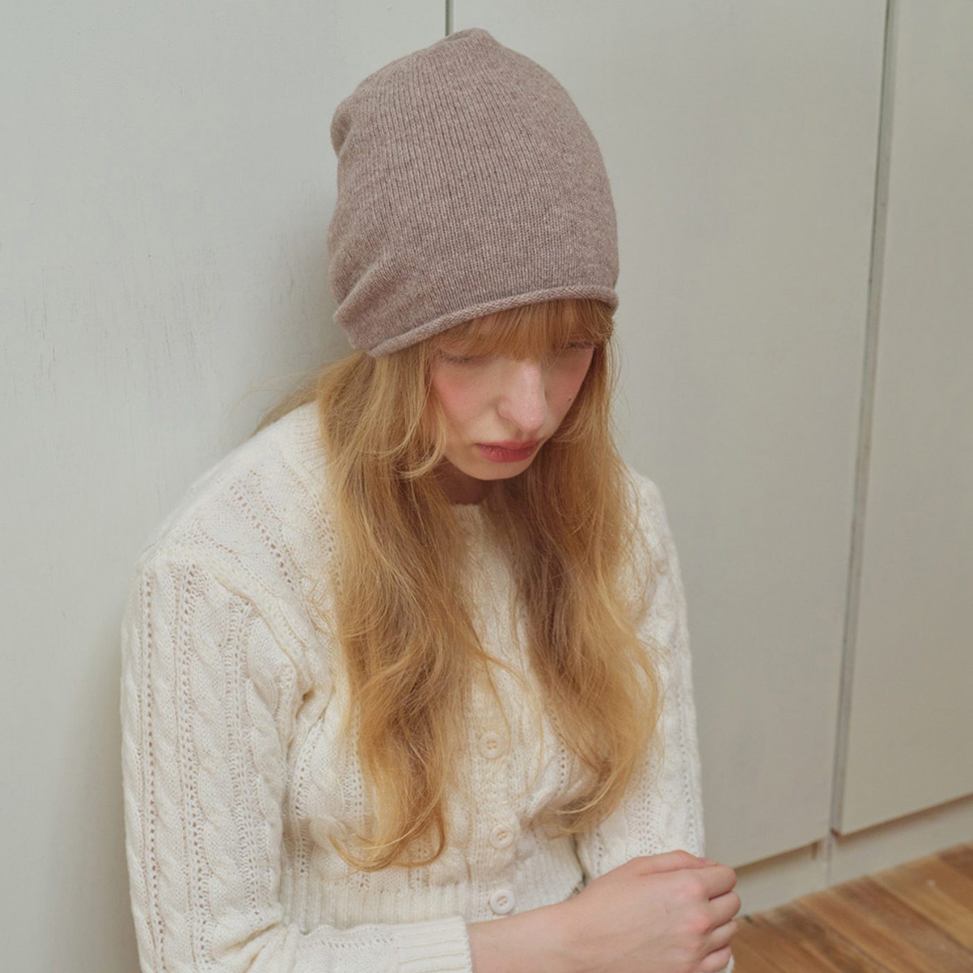 Cozyura™ 100% Australian Wool Beanie – Seamless Fine Knit, Soft Solid Color Hat