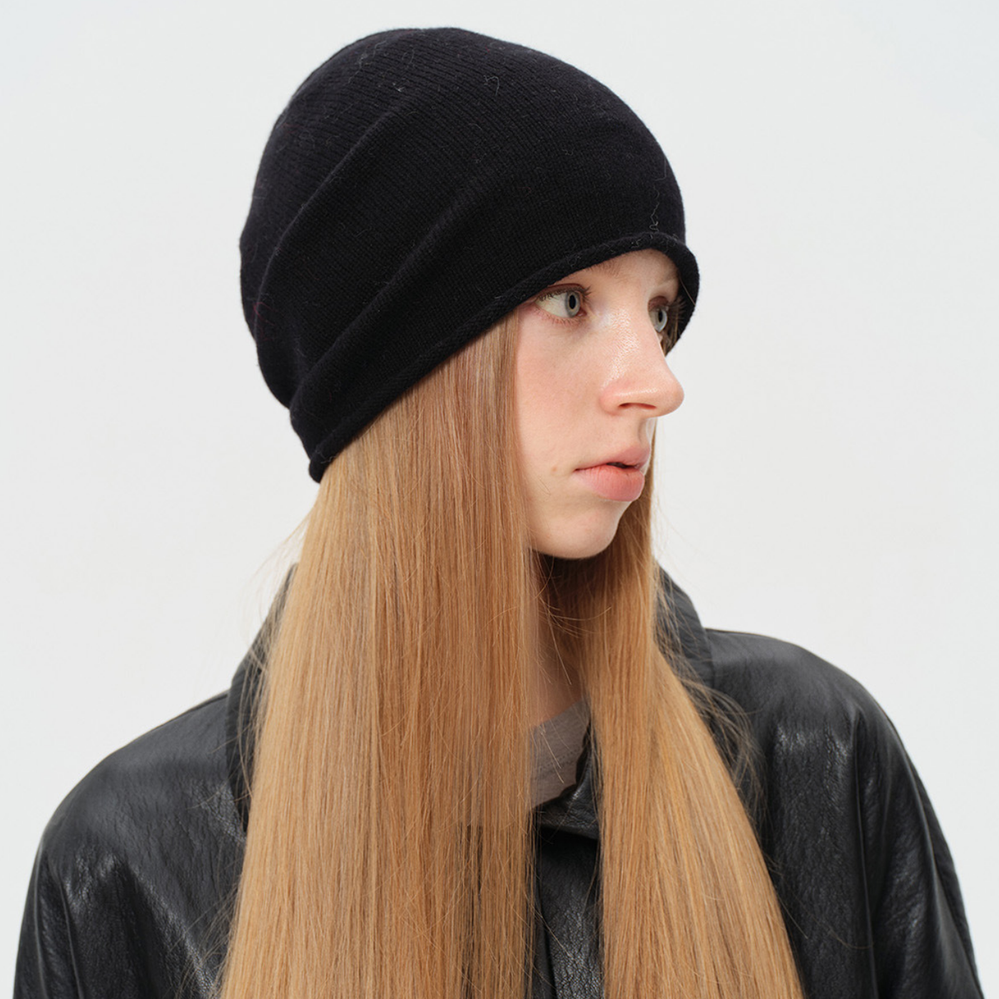 Cozyura™ 100% Australian Wool Beanie – Seamless Fine Knit, Soft Solid Color Hat